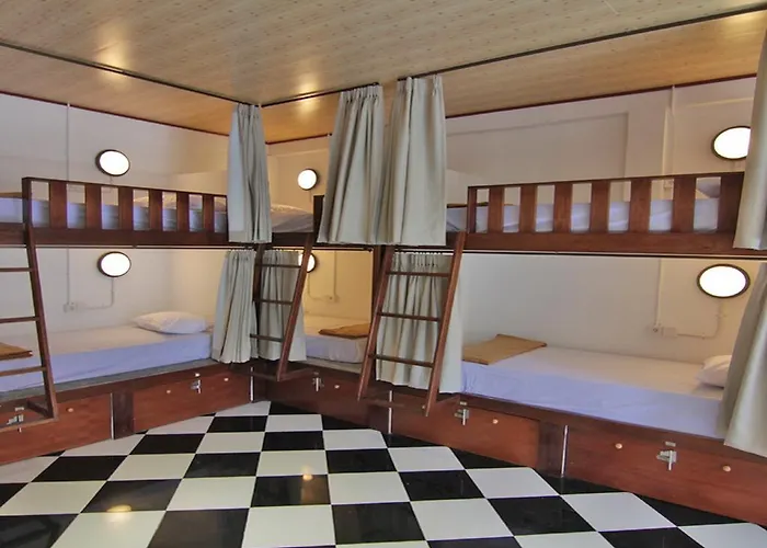 Hostel Kayun Downtown Kuta Lombok